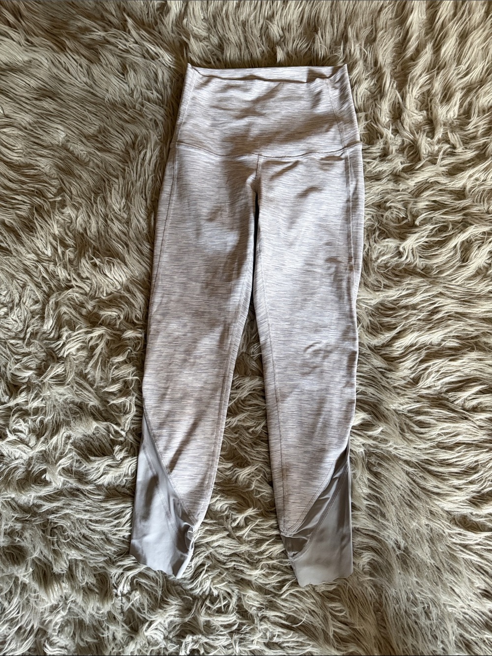 Women’s lululemon Light Gray Active Leggings with Mesh Contrast Hem